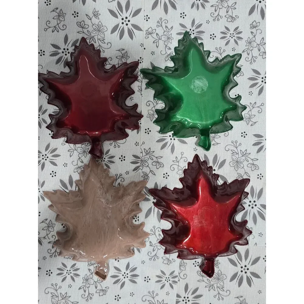 Set of 4 Maple Leaf Shaped Plastic Bowls — Fall Colors